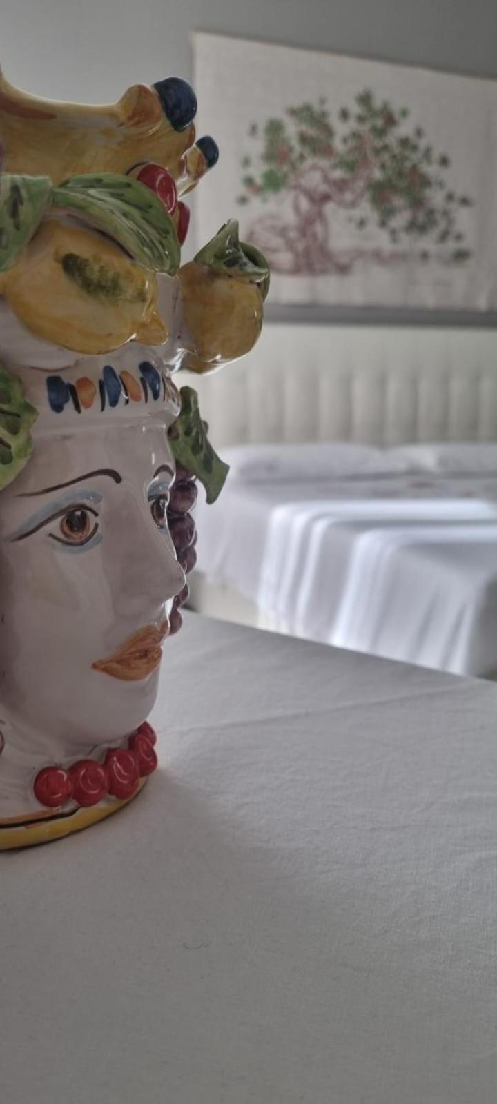La Regina Di Saba Bed & Breakfast Piazza Armerina Luaran gambar